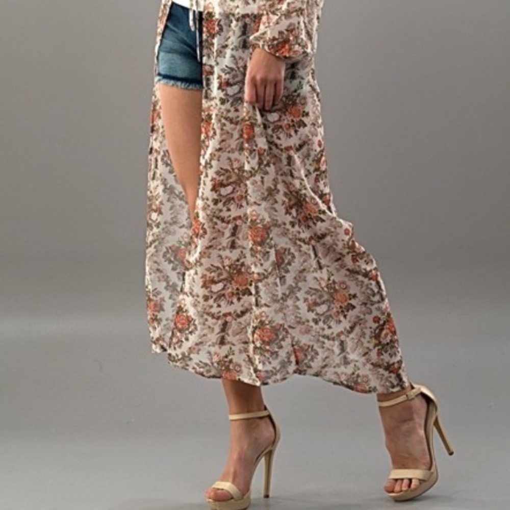 Maxi length chiffon floral kimono - Picture 3 of 4